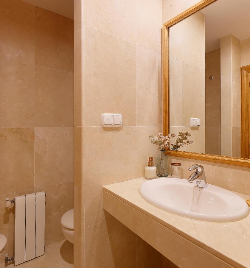 Appartement Casco Historico-catedral Parking Incluido Oviede